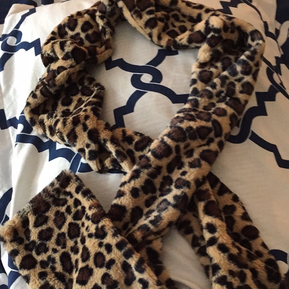 Cheetah print scarf